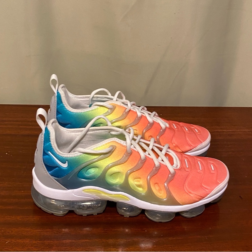 Nike Air VaporMax Plus White / Neptune Green Sneakers 924453-103 Mens 9